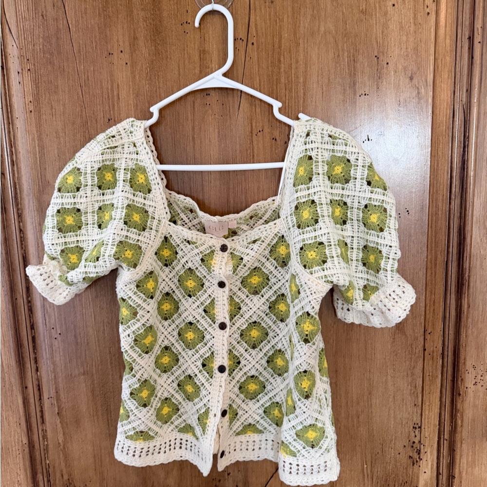 LG Cream Crochet Puff Sleeve Top with Green and Yellow Floral Motif